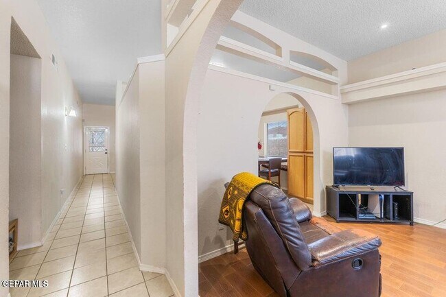 Foto del edificio - 2297 Lisa Sherr St