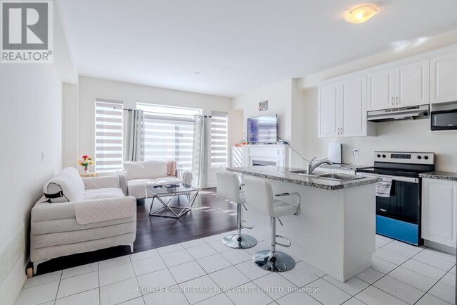 Building Photo - 16 Gosset Rd