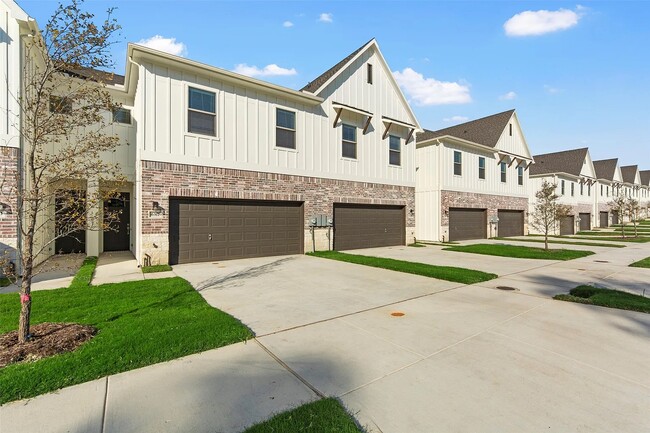 Building Photo - 6353 Mason Ct