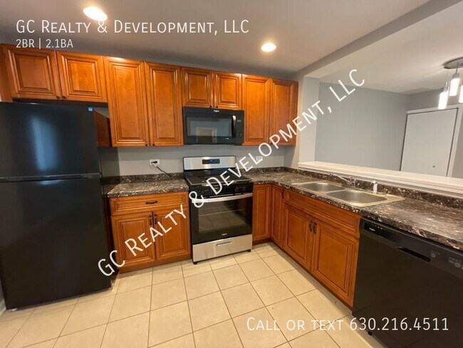 Building Photo - ***DEL LAGO SUBDIVISION / 2 BDRM + LOFT / ...