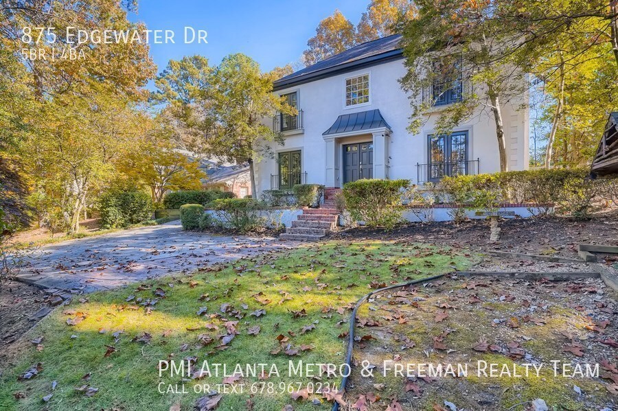 Edgewater Estate 5 Bedroom Sleeps 10 N... House for Rent in Sandy Springs, GA