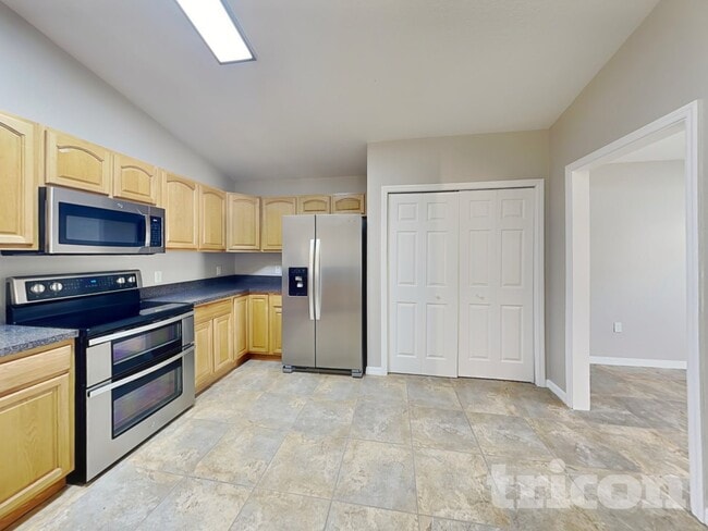 Building Photo - 569 Cody Caleb Dr