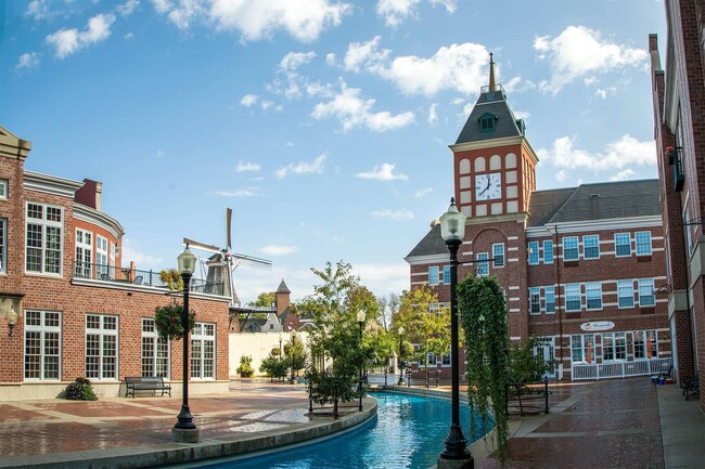 Interior Photo - Burbank Village Apartments