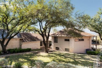 Building Photo - 1922 Cypress Point W