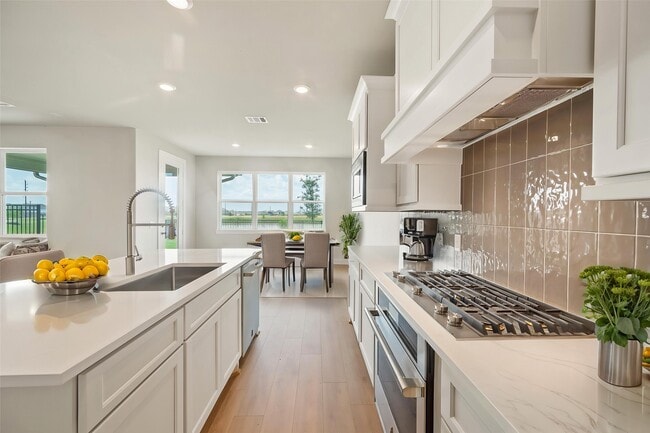 Building Photo - 764 Lake Lacosta Dr