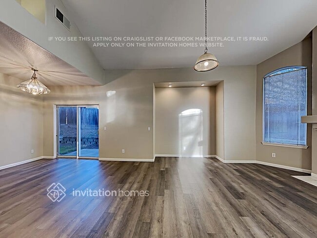 Building Photo - 2245 Fallwater Ln
