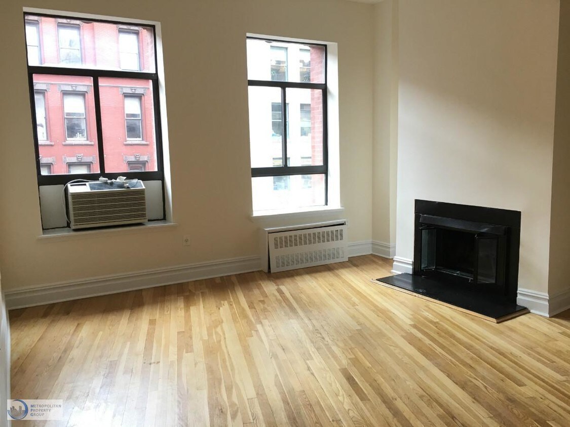Primary Photo - 8 Astor Pl