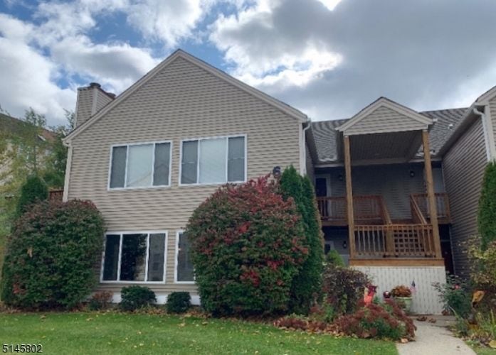 62 Falcon Ridge Way N, Hamburg, NJ 07419 Condo for Rent in Hamburg