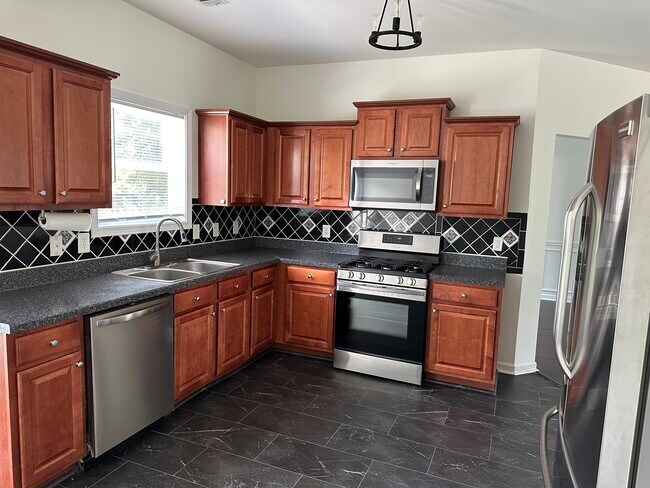 Building Photo - 1231 Autumn Wood Trail