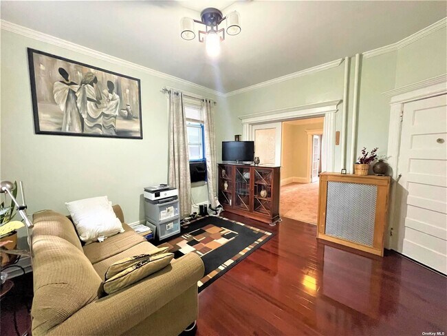 Foto del edificio - 33-37-37 101st St