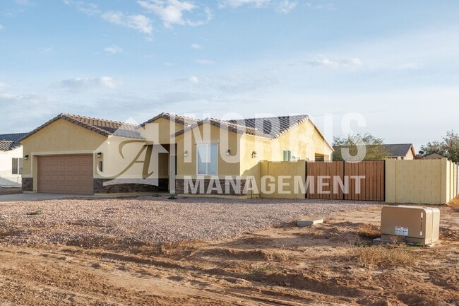 Building Photo - Beautiful Brand New Home with Block Wall