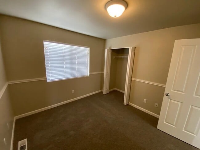 Foto del edificio - 6450 62nd St Ct W