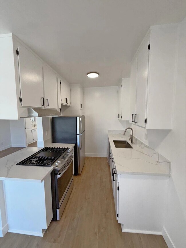 Foto del edificio - 5307 Sepulveda Blvd