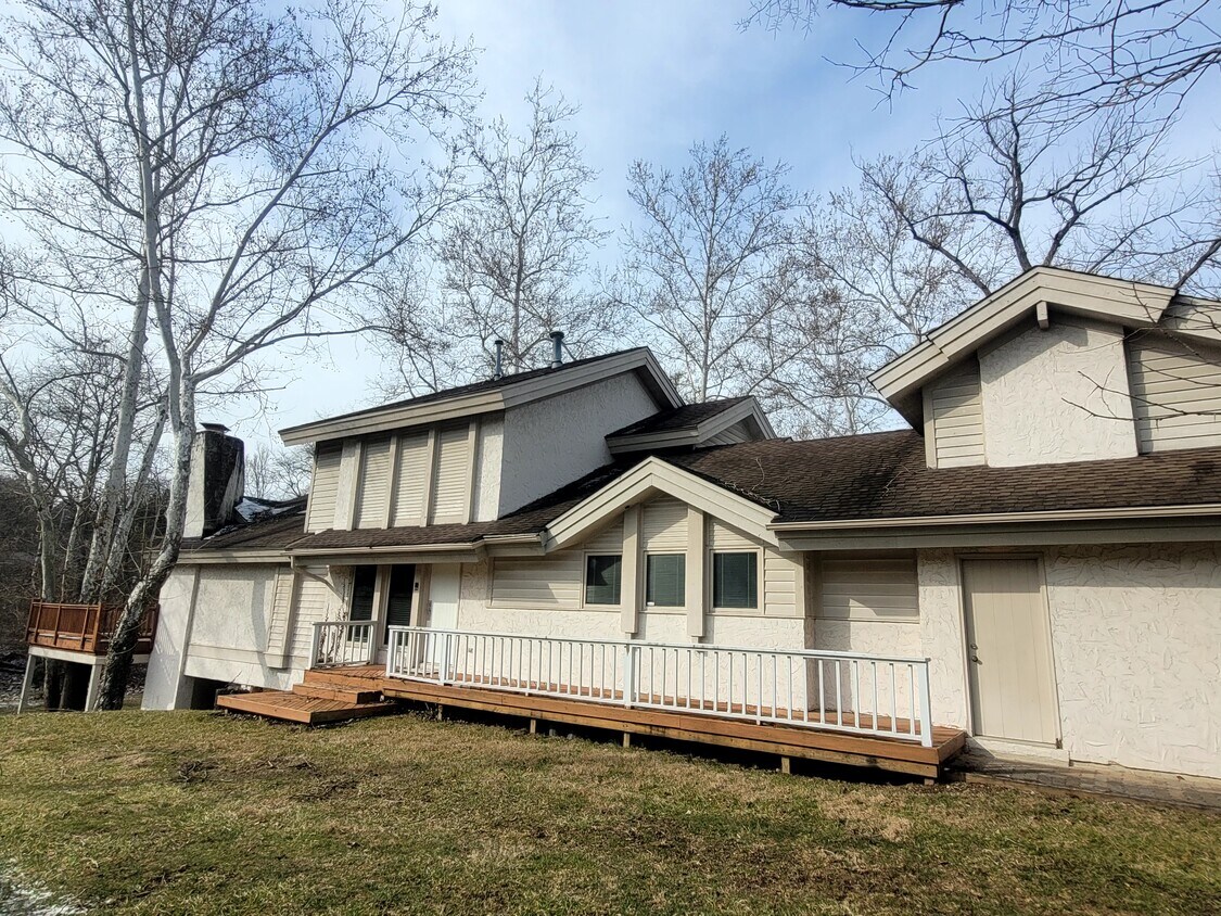 1460 West Alex Bell Road, Washington Township, OH 45459 House Rental