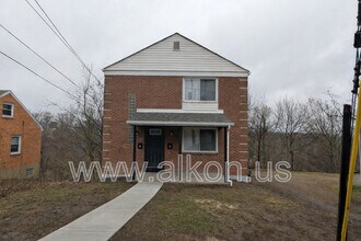 Building Photo - 81 W View Ave