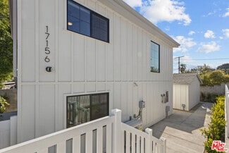 Building Photo - 17156 Rinaldi St