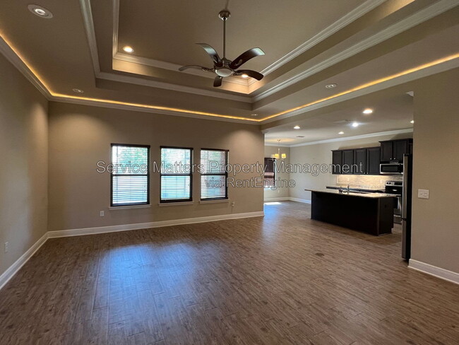 Building Photo - 4233 S Cambridge Way