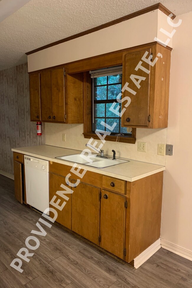 1504 W California Ave Unit Apt8, Ruston, LA 71270 Room for Rent in