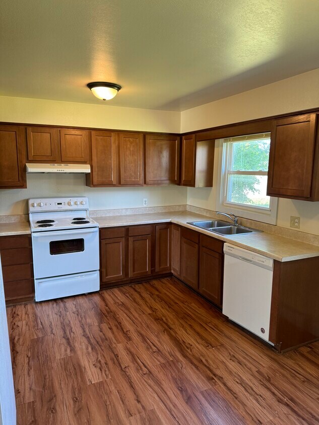 Foto principal - 6425 Lake Michigan Dr