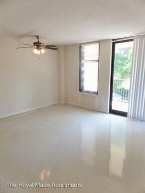 Interior Photo - Royal Mace Apartments