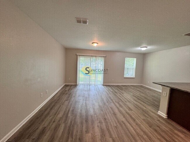 Foto del edificio - 7810 Hammond Blvd