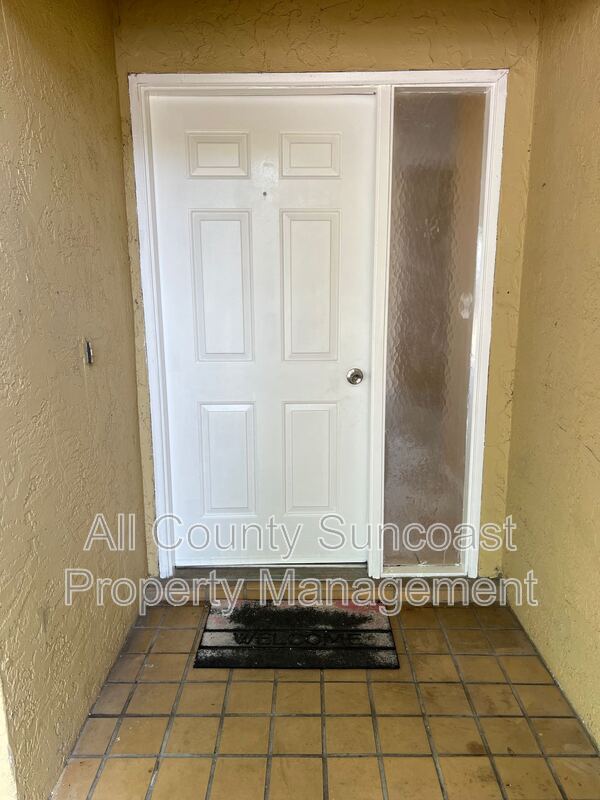 Foto del edificio - 2643 Country Grove Blvd