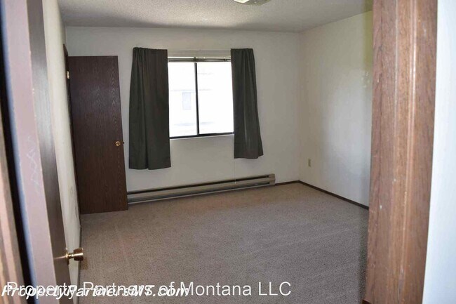 Building Photo - 209 S 15th Ave