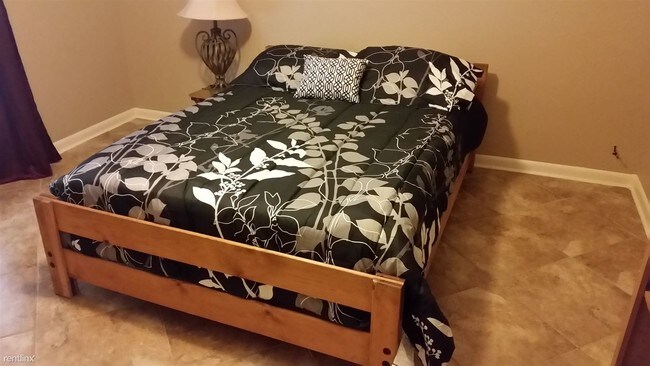 Foto del edificio - 17209 W 1st St