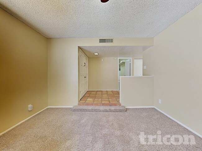 Foto del edificio - 3601 W Country Gables Dr