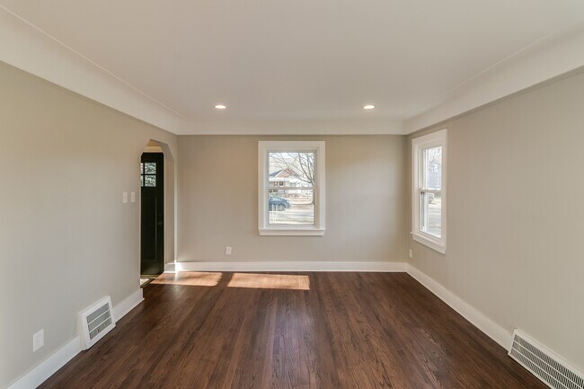 Building Photo - 122 S Blair Ave