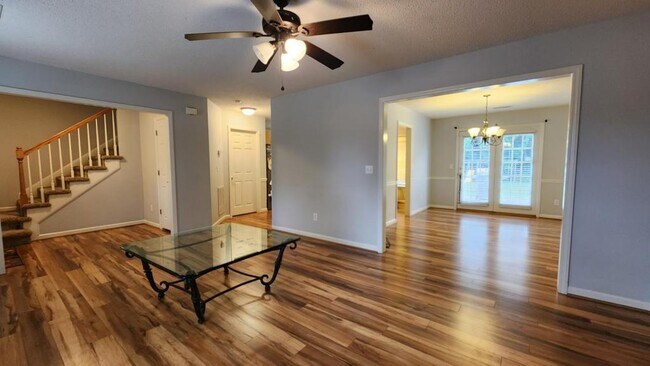 Foto del edificio - 1206 Maplewood Ave