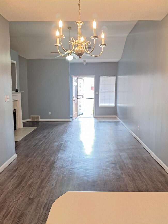 Foto del edificio - 3972 Gavick Dr