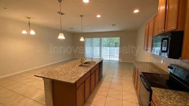 Building Photo - 7548 Aloma Pines Ct