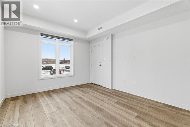 Building Photo - 405 Myers Rd