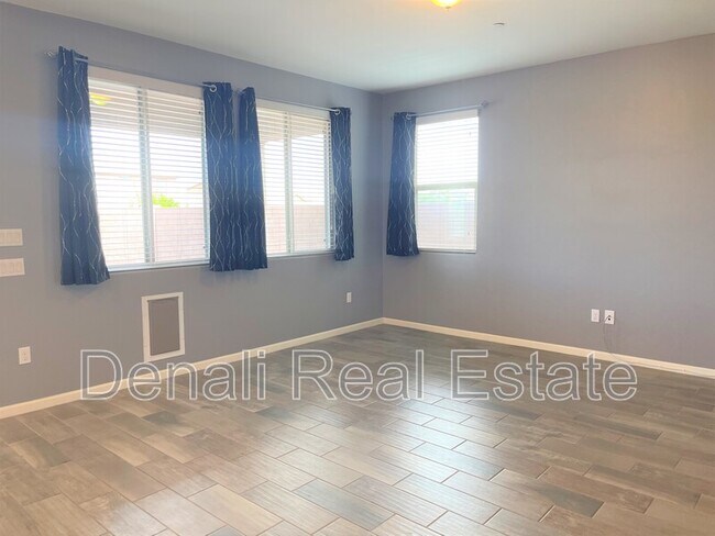 Foto del edificio - 12080 N Gadwall Dr