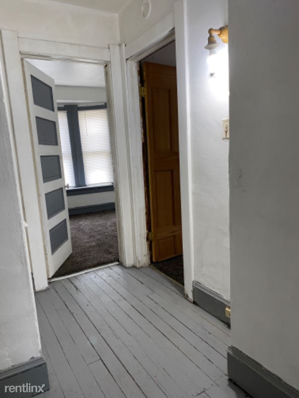 Foto del edificio - 4 br, 1 bath House - 631 Curtis St
