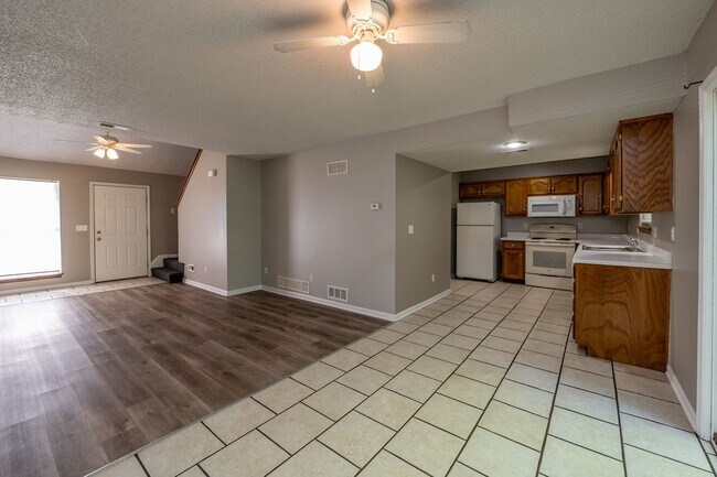 Building Photo - 8906 NE 73rd Ct