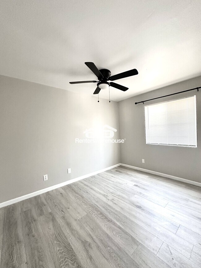 Foto del edificio - 1237 W Pierce St