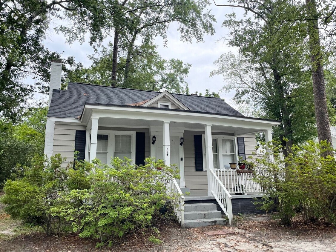 Foto principal - 2 Bedroom 1 Bath n The Avenues