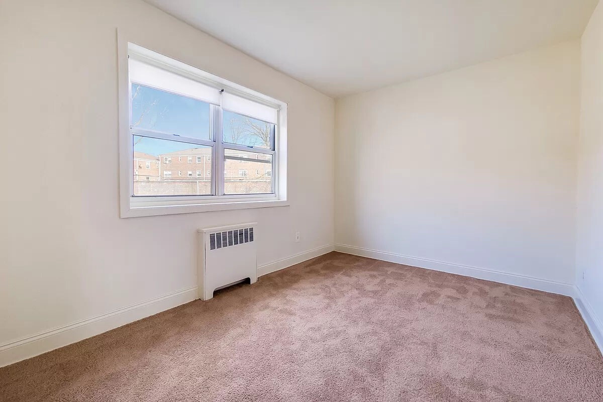 Primary Photo - 29 Stratford Avenue