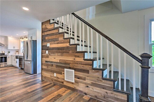Building Photo - 207 S Plank Rd