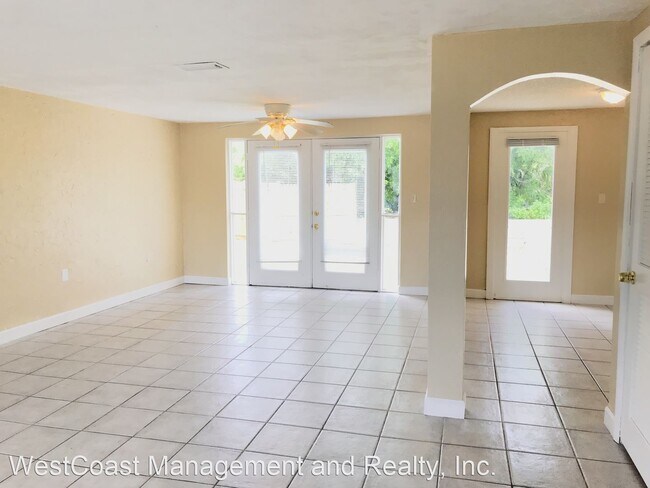 Building Photo - 3 br, 2 bath House - 10115 Cherry Creek Lane