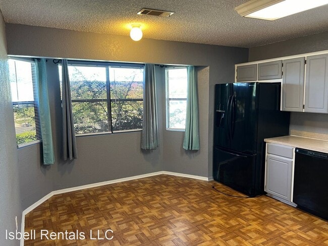 Building Photo - 3 br, 2 bath House - 2502 Transit Drive