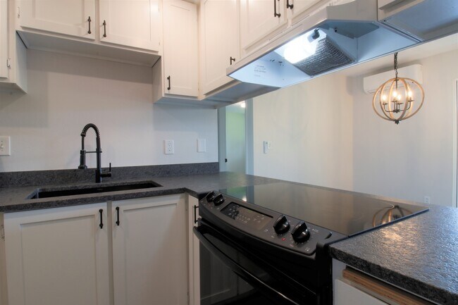 Foto del edificio - 16850 SW Gleneagle Dr