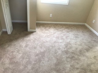 Foto del edificio - 1334 Juniper Dr