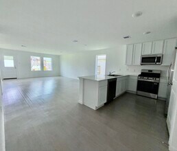 Building Photo - 6611 Water Oak Grn Ln