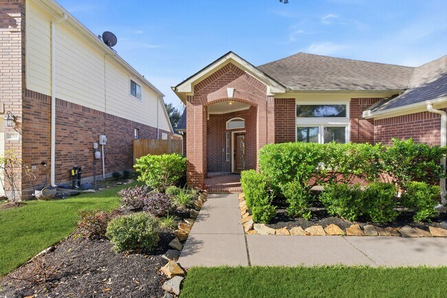 Foto del edificio - 7215 Bristol Ridge Dr