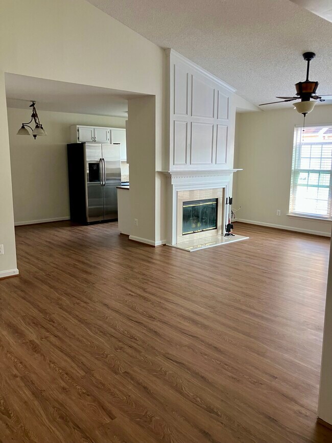 Living Room - 1137 Huntmaster Ter NE