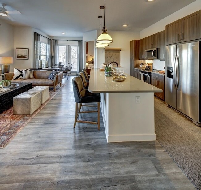 221 W Lancaster-11071 - 221 W Lancaster-11071 Apartment