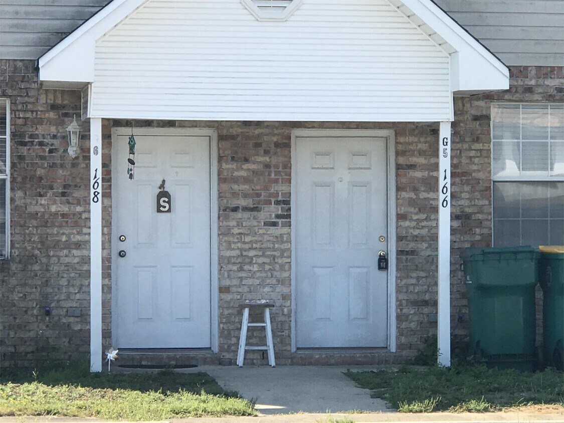 166 5th Ave, Shalimar, FL 32579 Townhome Rentals in Shalimar FL